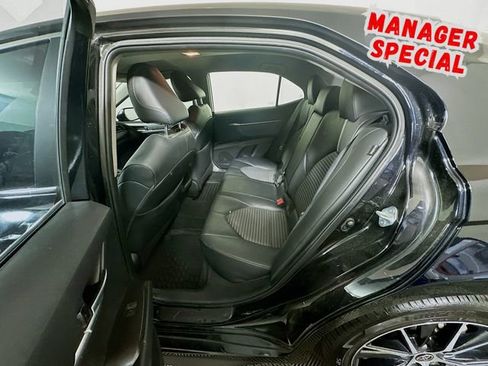 Used 2021 Toyota Camry SE FWD image 21