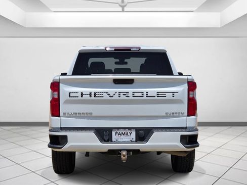 Used 2021 Chevrolet Silverado 1500 Custom w/ Safety Confidence Package RWD image 6
