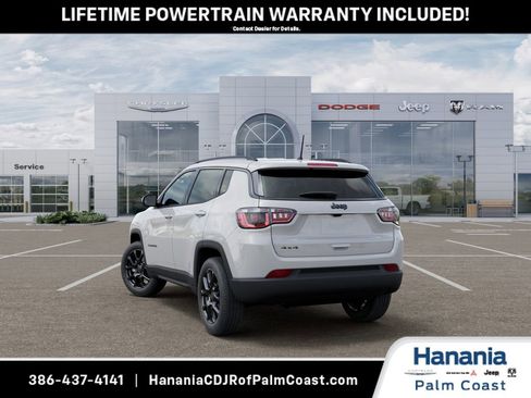 New 2026 Jeep Compass Latitude AWD/4WD image 3
