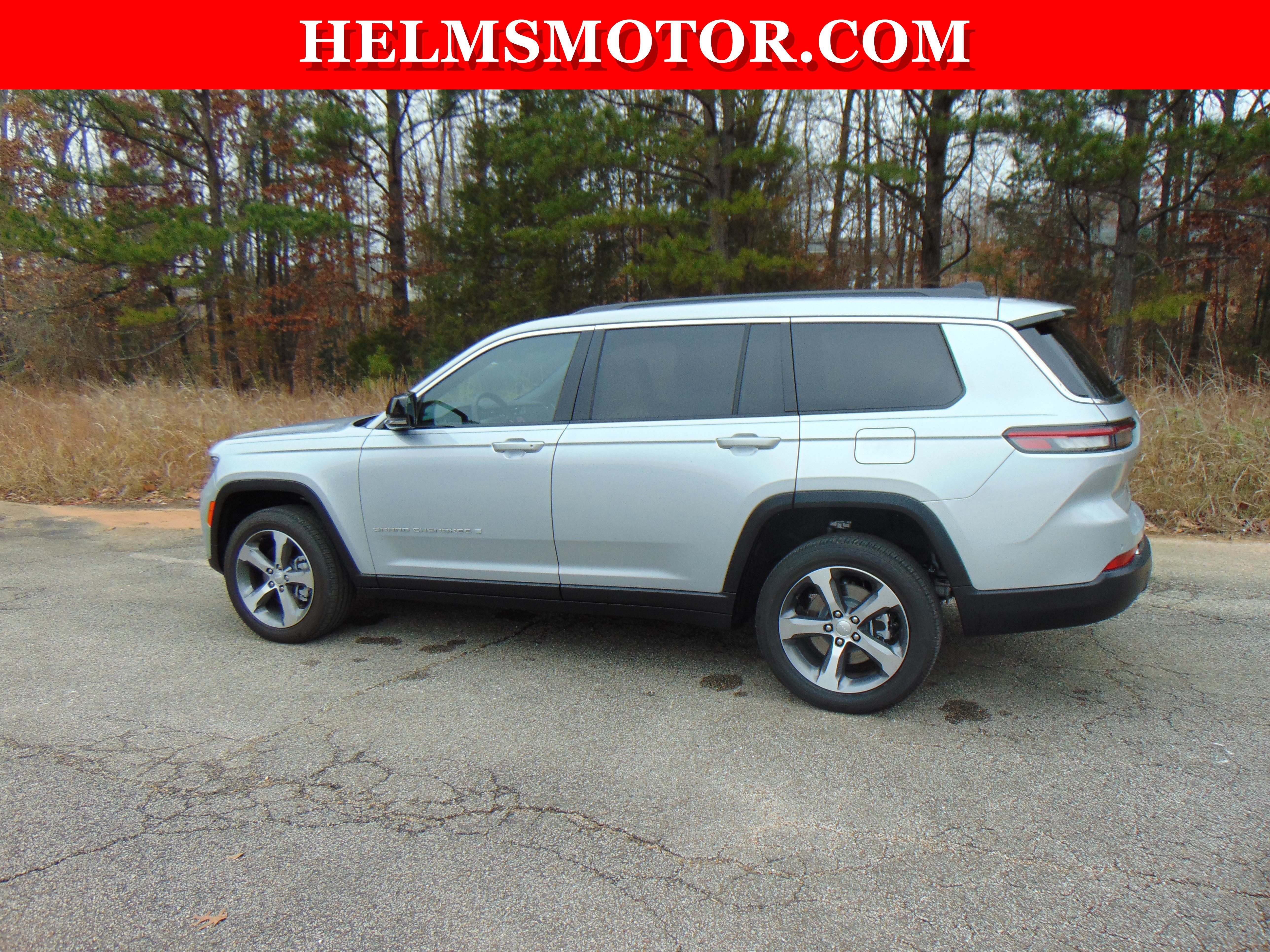 Used 2025 Jeep Grand Cherokee L Limited RWD image 5