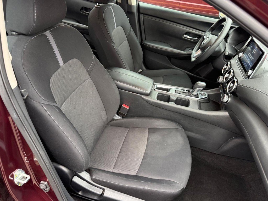 Used 2024 Nissan Sentra SV FWD image 6