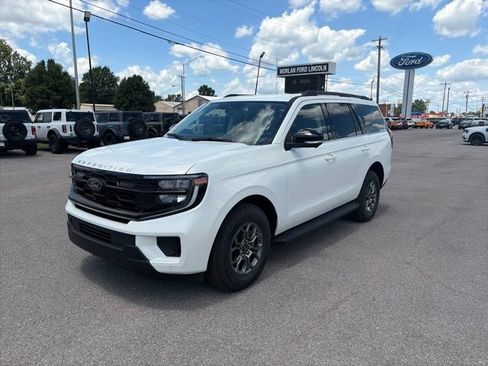 New 2026 Ford Expedition Active RWD image 2
