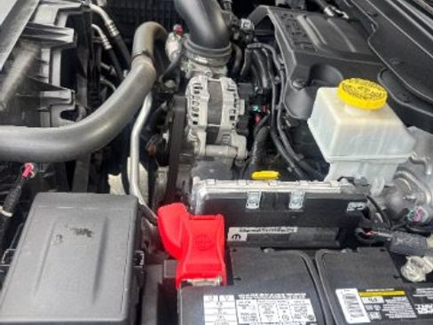 Used 2020 RAM 1500 Laramie AWD/4WD image 24