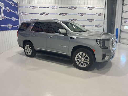 Used 2024 GMC Yukon Denali AWD/4WD image 6