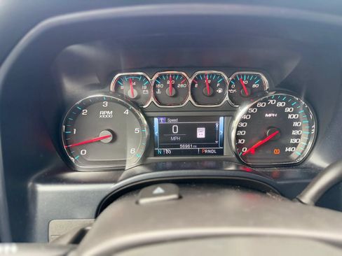 Used 2018 Chevrolet Silverado 1500 LT w/ LPO, Black Pack AWD/4WD image 18