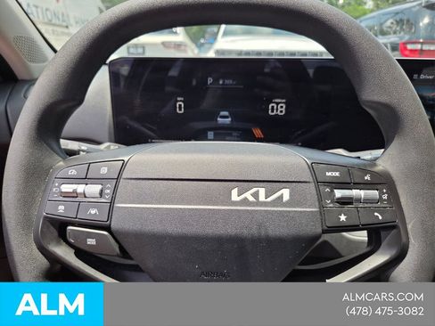 Used 2025 Kia K4 FWD image 21