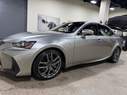 Used 2020 Lexus IS 300 F Sport image 10
