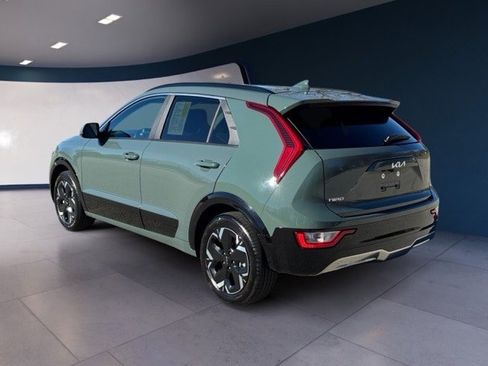 Certified 2025 Kia Niro Wind w/ Wind Preserve Package image 3