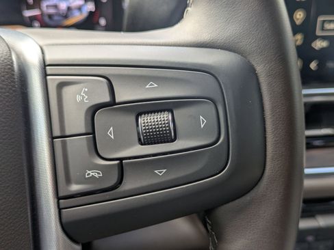 Used 2025 GMC Sierra 2500 SLT w/ SLT Premium Package image 18