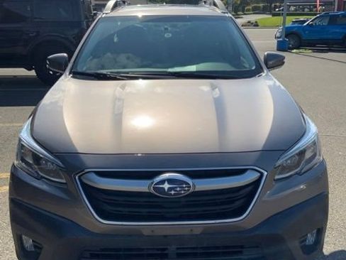 Used 2022 Subaru Outback Limited AWD/4WD image 2