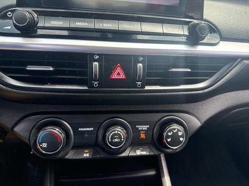 Used 2023 Kia Forte LXS image 22