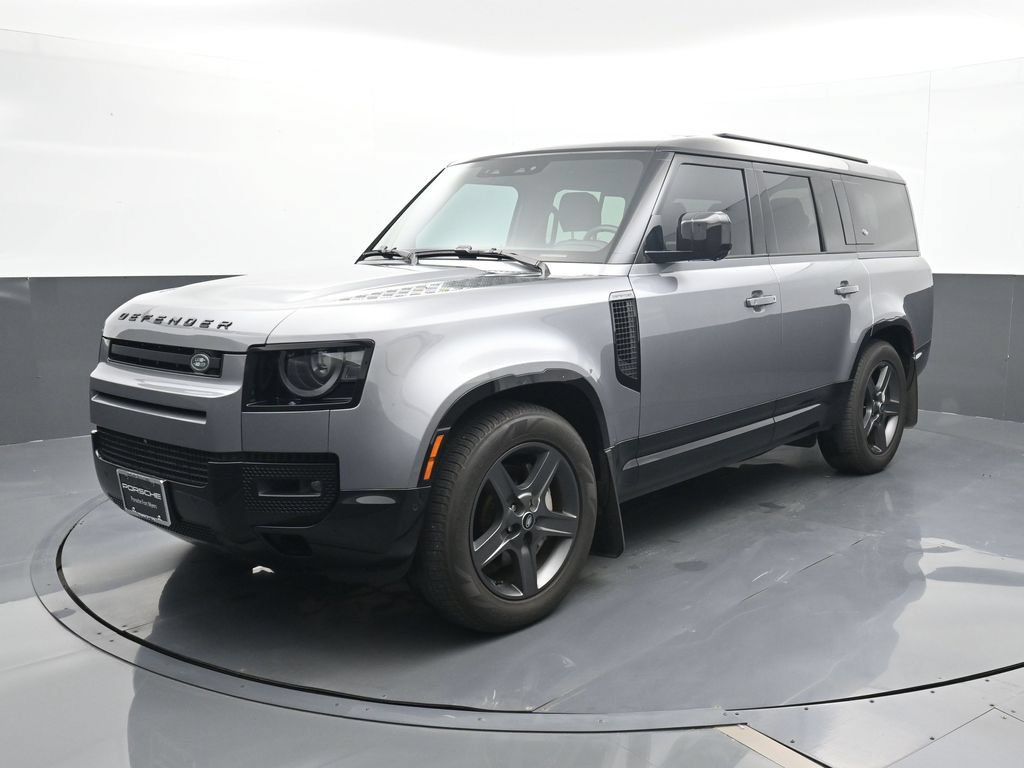 Used 2024 Land Rover Defender 130 X-Dynamic SE AWD/4WD image 1