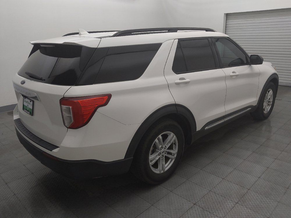 Used 2021 Ford Explorer XLT RWD image 9