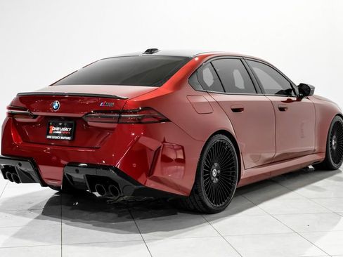 Used 2025 BMW M5 w/ Carbon Package image 5