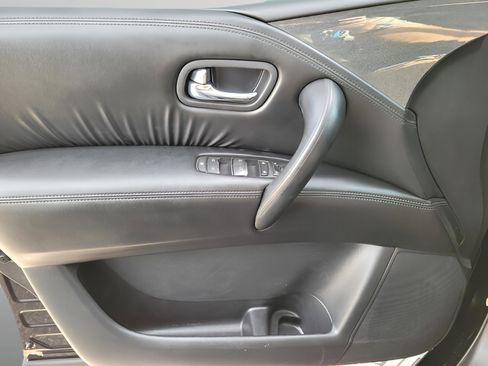 Used 2023 Nissan Armada S image 24