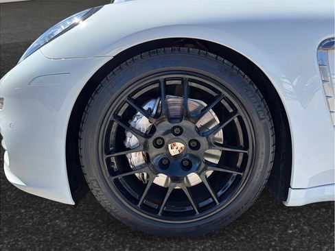 Used 2014 Porsche Panamera 4S image 12
