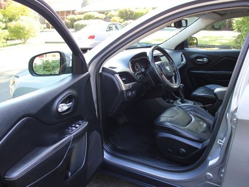 Used 2014 Jeep Cherokee Limited image 5