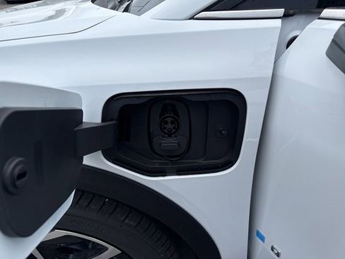 New 2026 Chevrolet Equinox EV LT FWD image 54
