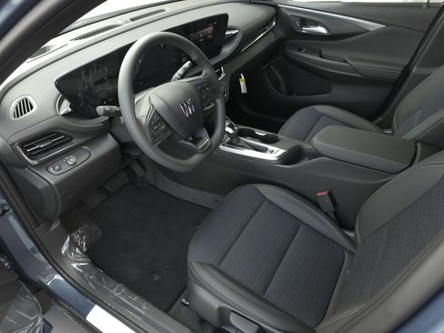 New 2026 Buick Envista Preferred FWD image 9