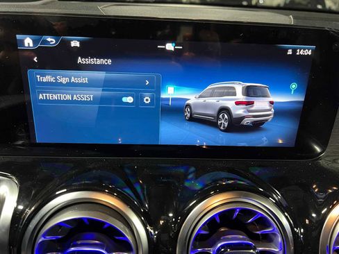 New 2026 Mercedes-Benz GLB 250 4MATIC image 37