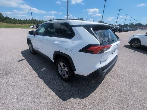 Certified 2025 Toyota RAV4 XLE FWD image 9