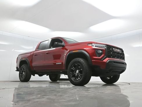 Used 2024 GMC Canyon Elevation image 54