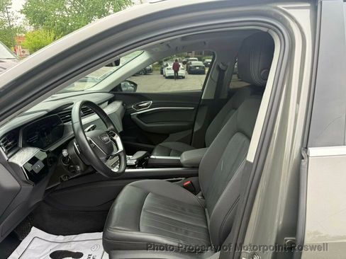 Used 2024 Audi Q8 e-tron Premium AWD/4WD image 5