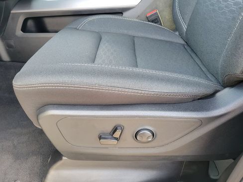 Used 2025 RAM 1500 Big Horn AWD/4WD image 16