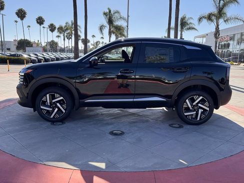 New 2026 Nissan Kicks SV FWD image 5