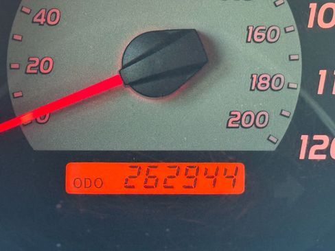 Used 2005 Toyota Tacoma Base V6 AWD/4WD image 13