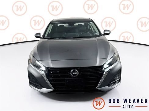 Used 2023 Nissan Altima 2.5 SL AWD/4WD image 2