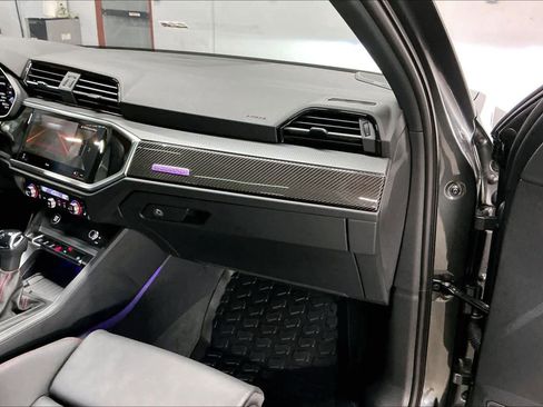 Used 2025 Audi Q3 2.0T Premium Plus w/ Premium Plus Package image 18