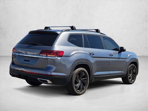 Used 2023 Volkswagen Atlas SE w/ Black Wheel Package AWD/4WD image 6