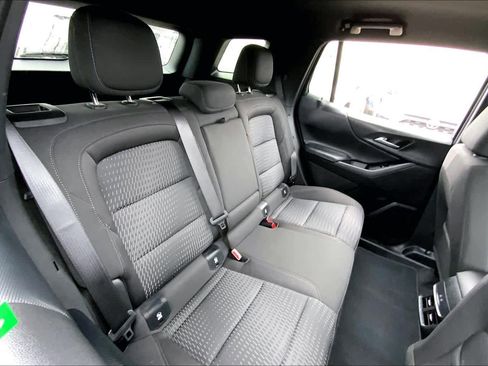Used 2026 Chevrolet Equinox LT FWD image 18