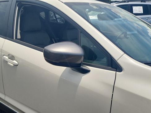 Used 2024 Subaru Crosstrek 2.0i Premium AWD/4WD image 9
