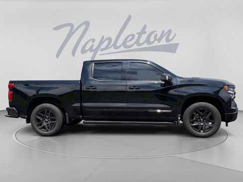 Used 2024 Chevrolet Silverado 1500 High Country w/ Midnight Edition AWD/4WD image 9