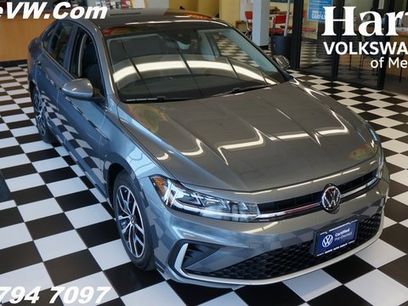 Certified 2025 Volkswagen Jetta SE