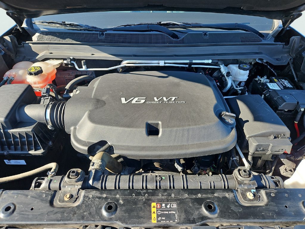 Used 2021 Chevrolet Colorado Z71 w/ Safety Package AWD/4WD image 34