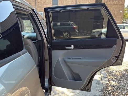 Used 2014 Kia Sorento LX FWD image 21