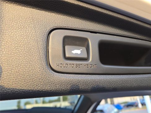Used 2023 Honda CR-V EX-L image 32