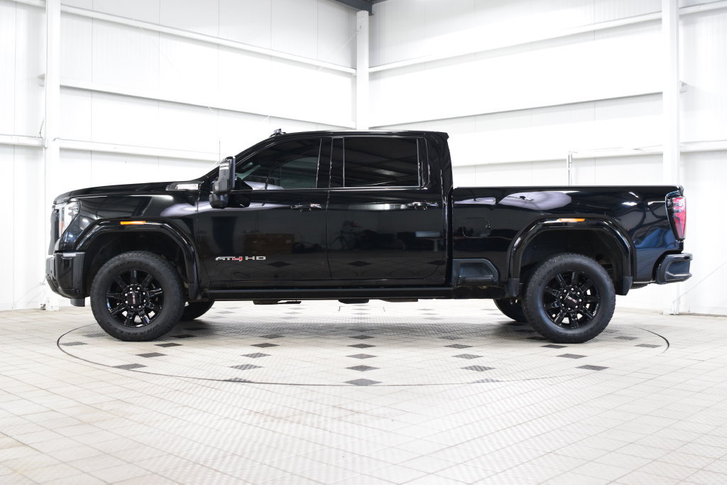 Used 2024 GMC Sierra 2500 AT4 w/ AT4 Premium Plus Package AWD/4WD image 4