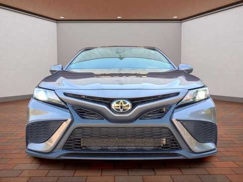 Used 2024 Toyota Camry SE FWD image 2