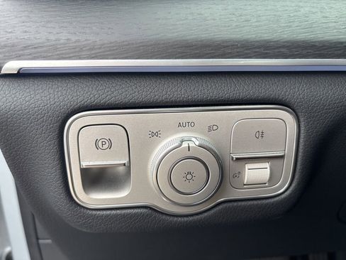 Used 2024 Mercedes-Benz GLE 350 4MATIC image 46