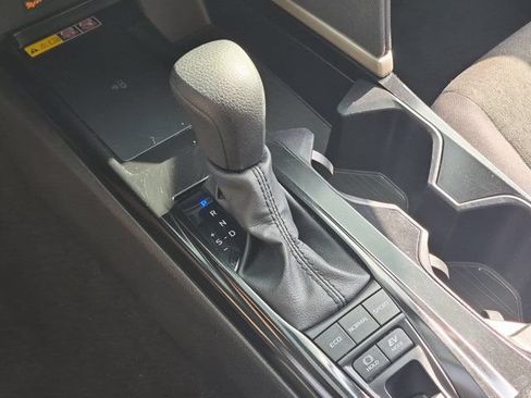 Used 2025 Toyota Camry LE FWD image 19