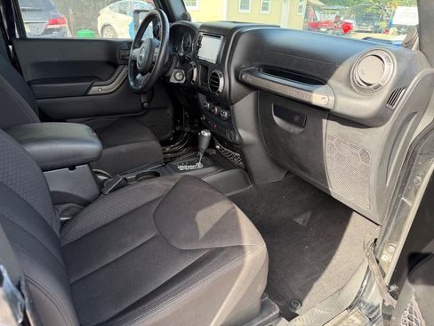 Used 2014 Jeep Wrangler Sport w/ Quick Order Package 24S AWD/4WD image 14