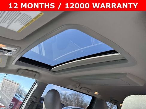 Used 2017 Toyota Sienna XLE Premium image 16