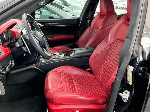 Used 2022 Maserati Ghibli Modena image 7