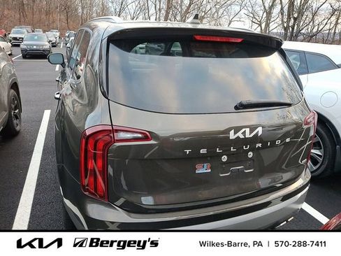 Certified 2023 Kia Telluride S w/ S Sunroof Package image 6
