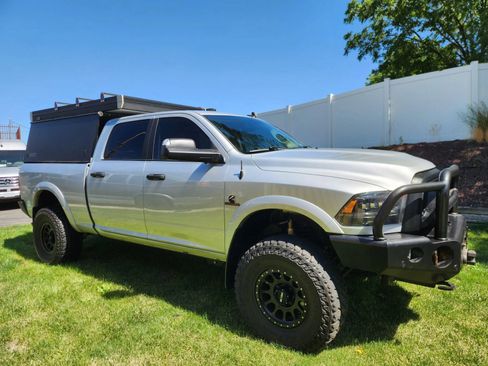 Used 2017 RAM 2500 Laramie AWD/4WD image 6