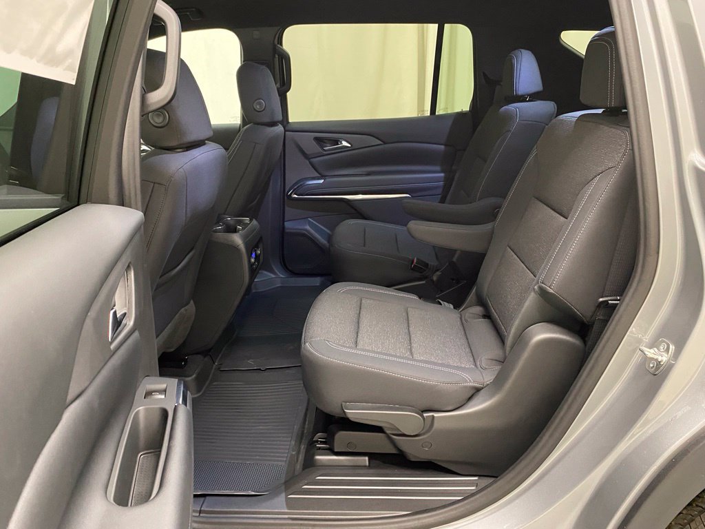 New 2027 Chevrolet Traverse LT w/ Driver Confidence Package AWD/4WD image 16